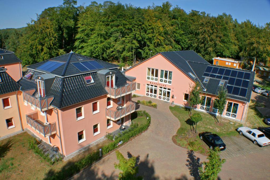 Das Hudewald Hotel & Resort Иккериц Экстерьер фото