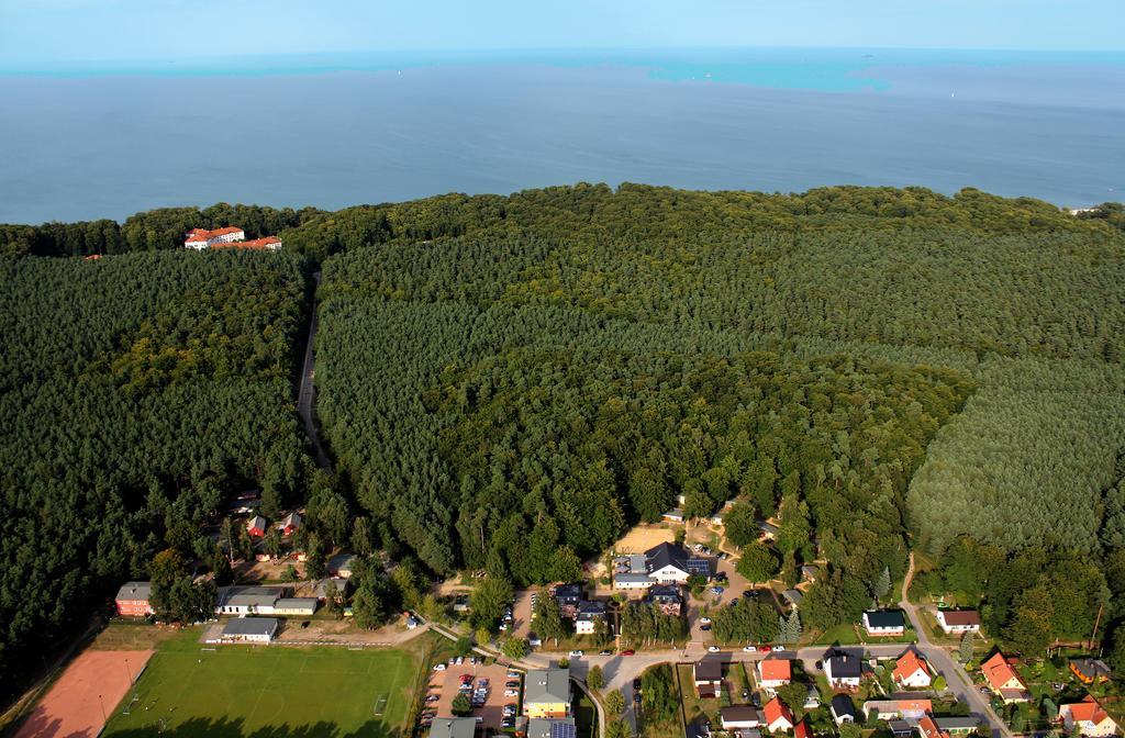 Das Hudewald Hotel & Resort Иккериц Экстерьер фото